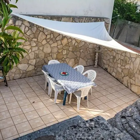 Trulli With Garden Dora